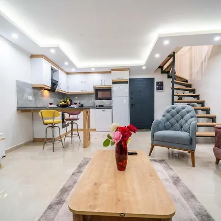 Willa Kaskalkandenizmanzaralivilla Kaş