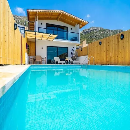 Villa Kaskalkandenizmanzaralivilla Kas